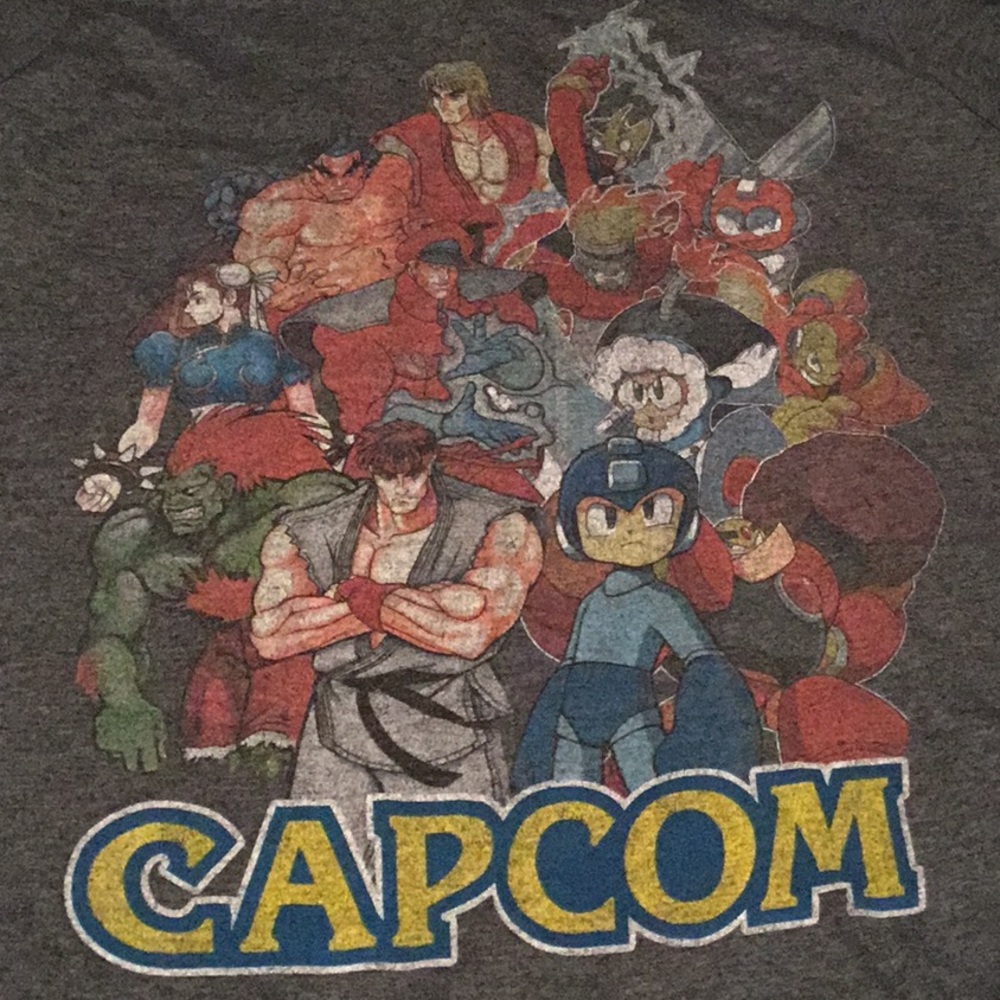 Capcom Comics Small T-Shirt - Picture 3 of 3
